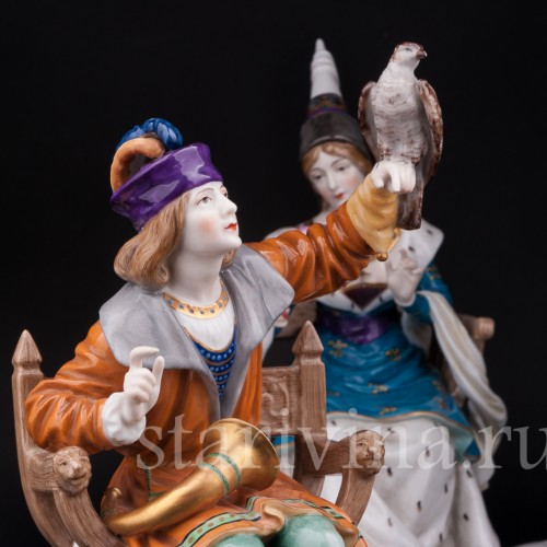 Парные фарфоровые статуэтки Пара с соколами, Dressel, Kister & Co, Германия, 1907-20 гг.