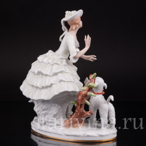 Фарфоровая статуэтка девушки с собакой Необычный почтальон, Wallendorf, Германия, 1960 гг.