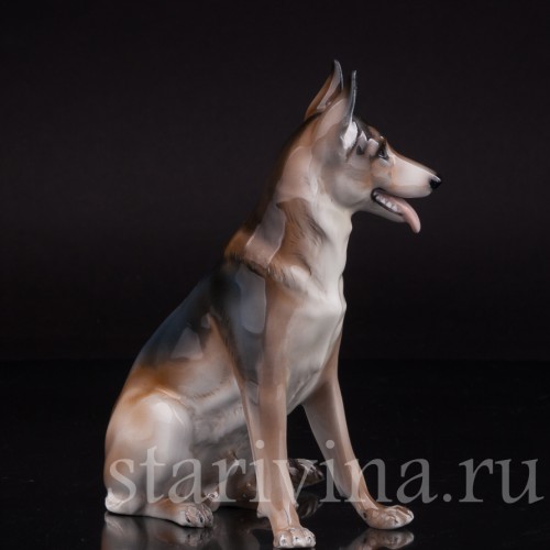 Статуэтка собаки из фарфора Сидящая овчарка, Rosenthal, Германия, 1956 год.
