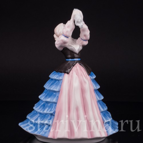 Фигурка девушки из фарфора Сюзанна, Royal Doulton, Великобритания, 2004 г.