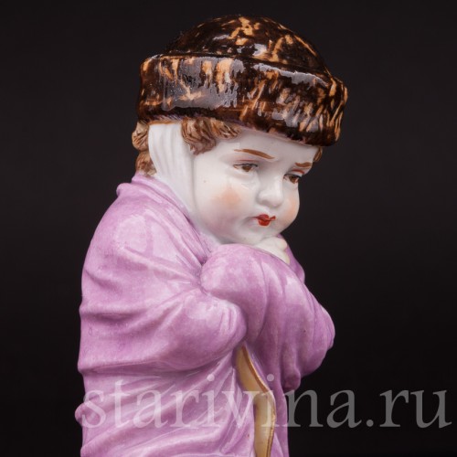 Фигурка из фарфора Аллегория зимы, Muller & Co, Германия, перв. пол. 20 в.