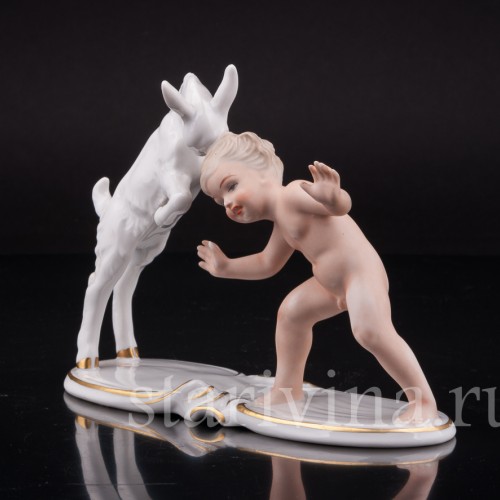 Фарфоровая фигурка Мальчик с козликом, Wallendorf, Германия, 1960 гг.