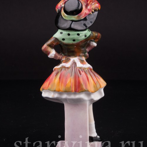 Фигурка девочки из фарфора Гордячка, Royal Doulton, Великобритания, 1949-59 гг.