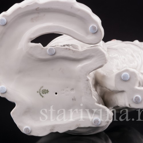 Фигурка кошки из фарфора Ангорская кошка, Nymphenburg, Германия.