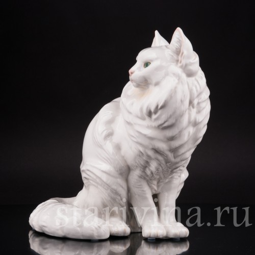 Фигурка кошки из фарфора Ангорская кошка, Nymphenburg, Германия.