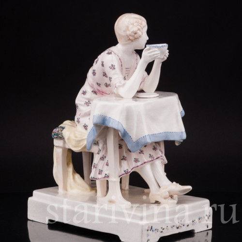 Фигурка из фаянса Утренний чай, Goldscheider, Австрия, 1900 гг.