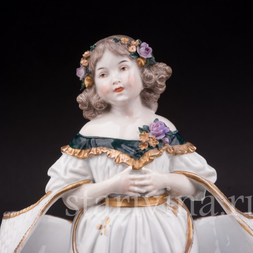 Девочка с двумя корзинами, Ernst Bohne Sohne, Германия