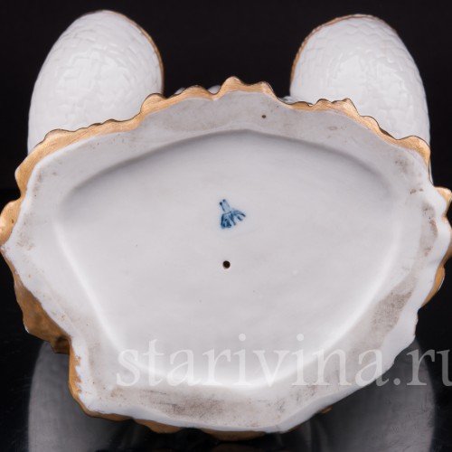 Девочка с двумя корзинами, Ernst Bohne Sohne, Германия