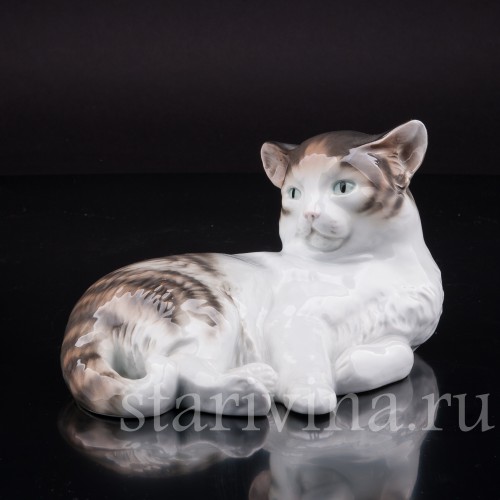 Фигурка из фарфора Отдыхающий кот, Karl Ens, Германия, 1920-30 гг.