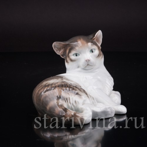 Фигурка из фарфора Отдыхающий кот, Karl Ens, Германия, 1920-30 гг.