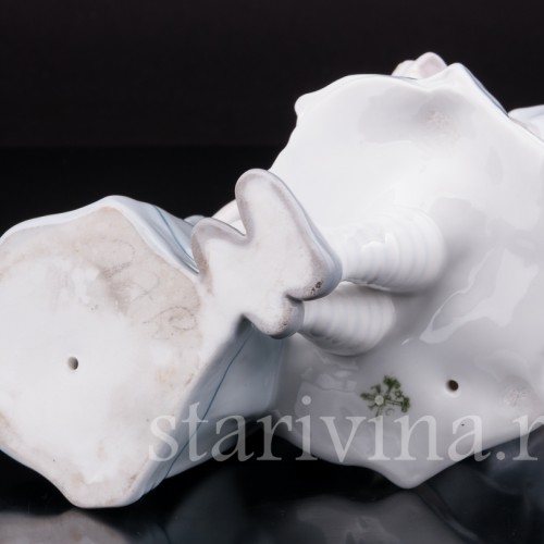 Фарфоровая статуэтка детей "Книжка с картинками", Metzler & Ortloff, Германия, 1890-1945 гг.