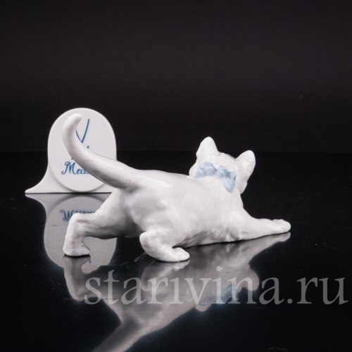 Фигурка из фарфора Кошка с голубым бантом, Meissen, Германия, 1970 г.