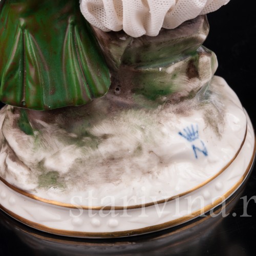 Фигурка из фарфора Влюбленная пара, миниатюра, кружевная, Германия, пер. пол. 20 в.