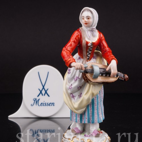 Фигурка из фарфора Девушка с колесной лирой, Cries de Paris, Meissen, Германия, 1973 г.