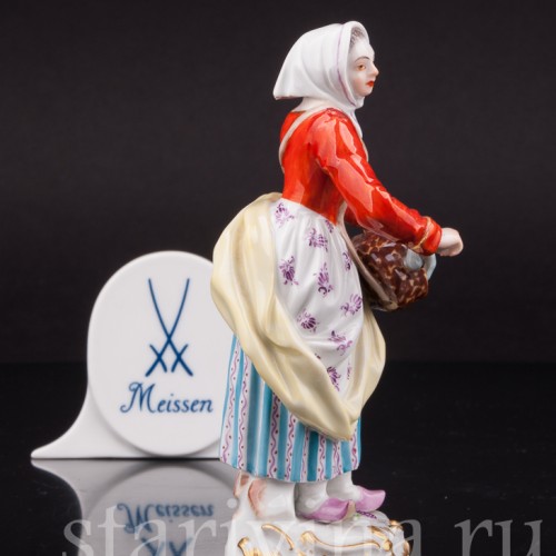 Фигурка из фарфора Девушка с колесной лирой, Cries de Paris, Meissen, Германия, 1973 г.