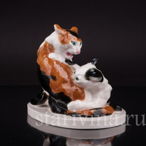 Фарфоровая статуэтка Дерущиеся коты, Schwarzburger, Германия, нач. 20 в.
