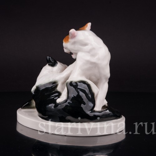 Фарфоровая статуэтка Дерущиеся коты, Schwarzburger, Германия, нач. 20 в.