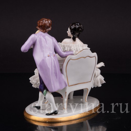 Фарфоровая статуэтка Галантная пара, кружевная, Volkstedt, Германия, сер. 20 века.
