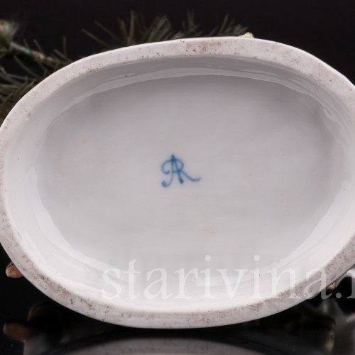 Статуэтка из фарфора Аллегория зимы, Helena Wolfsohn, Германия, 1875-1886 гг.