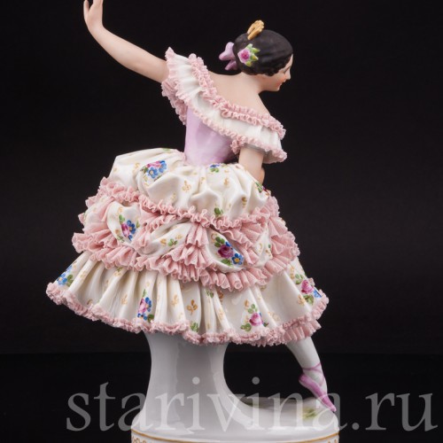 Фарфоровая статуэтка Фанни Эльслер, кружевная Volkstedt, Германия, сер. 20 в.