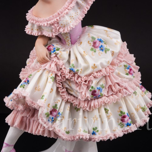 Фарфоровая статуэтка Фанни Эльслер, кружевная Volkstedt, Германия, сер. 20 в.