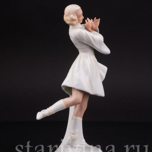 Фарфоровая статуэтка девушки Задорный танец, Schaubach Kunst, Германия, 1926-53 гг.