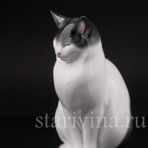 Статуэтка из фарфора Спящий кот, Pfeffer, Германия, 1934-42 гг.