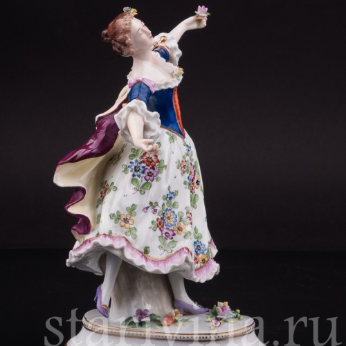 Фарфоровая статуэтка Танцовщица Камарго Sitzendorf, Германия, вт. пол. 20 в.