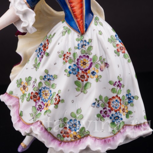 Фарфоровая статуэтка Танцовщица Камарго Sitzendorf, Германия, вт. пол. 20 в.