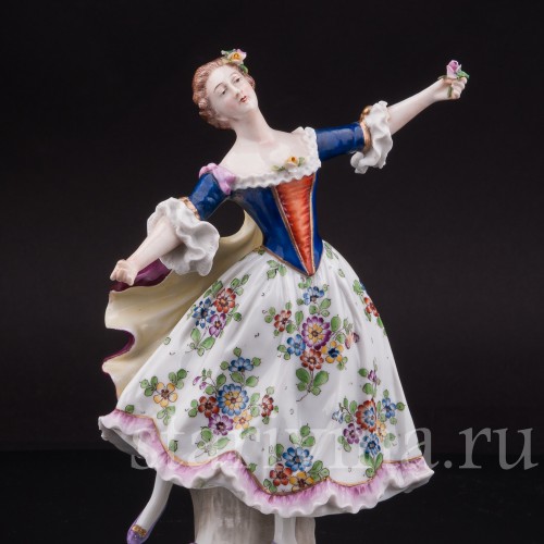 Фарфоровая статуэтка Танцовщица Камарго Sitzendorf, Германия, вт. пол. 20 в.