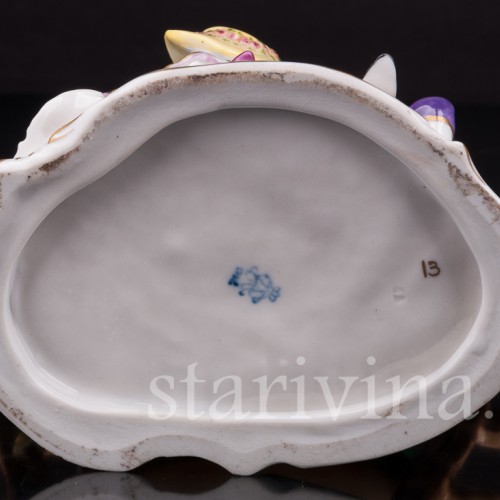 Фарфоровая статуэтка Пара на скамейке, Volkstedt, Германия, вт. пол. 20 в.