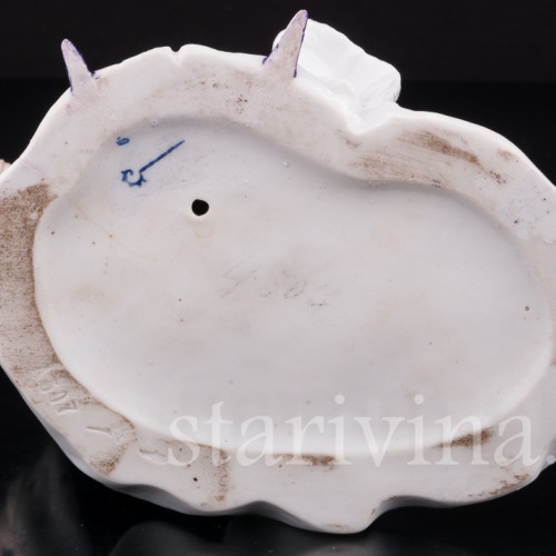 Фарфоровая статуэтка Дама в готическом платье Dressel, Kister & Co, Германия, нач. 20 в.