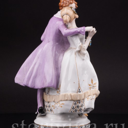 Фарфоровая статуэтка Пара на прогулке, E. A. Muller, Германия, кон. 19 - нач. 20 вв.