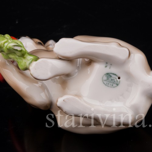 Фигурка из фарфора Кролик с морковкой, Hutschenreuther, Германия, 1970 гг.