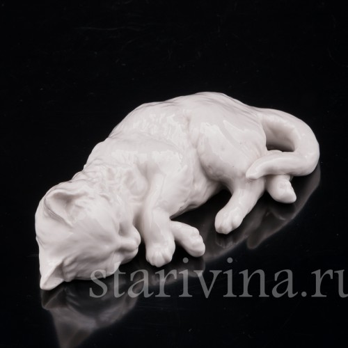 Фигурка из фарфора Спящий котенок, Nymphenburg, Германия, до 1991 года.