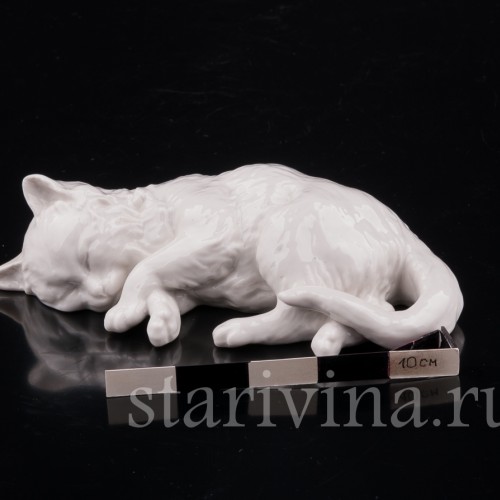 Фигурка из фарфора Спящий котенок, Nymphenburg, Германия, до 1991 года.