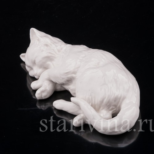 Фигурка из фарфора Спящий котенок, Nymphenburg, Германия, до 1991 года.