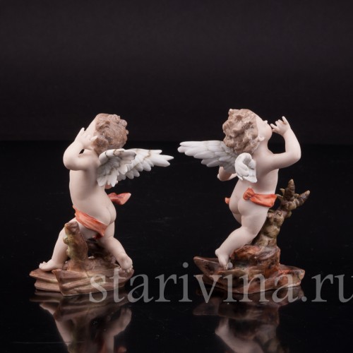 Статуэтка из фарфора Два ангелочка, аллегория слуха, миниатюра, Volkstedt, Германия, кон. 19 в.