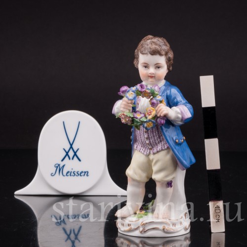 Фигурка из фарфора Мальчик с венком, Meissen, Германия, 1971 г.