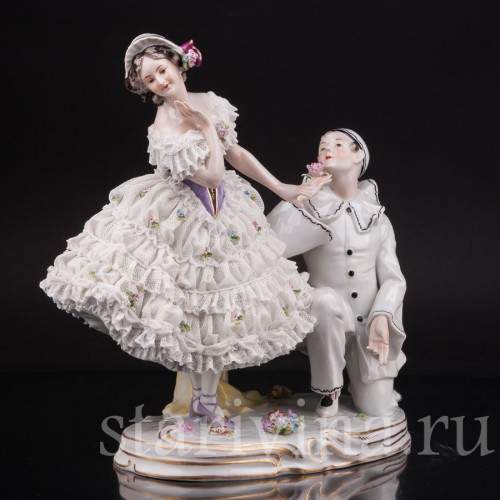Фарфоровая композиция Пьеро и Коломбина, кружевная, Volkstedt, Германия, до 1935 г.