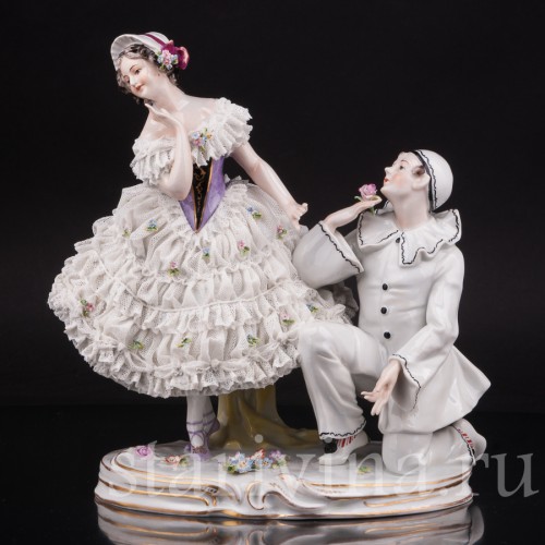 Фарфоровая композиция Пьеро и Коломбина, кружевная, Volkstedt, Германия, до 1935 г.