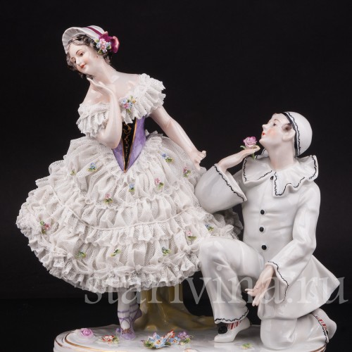 Фарфоровая композиция Пьеро и Коломбина, кружевная, Volkstedt, Германия, до 1935 г.