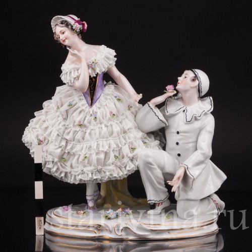 Фарфоровая композиция Пьеро и Коломбина, кружевная, Volkstedt, Германия, до 1935 г.