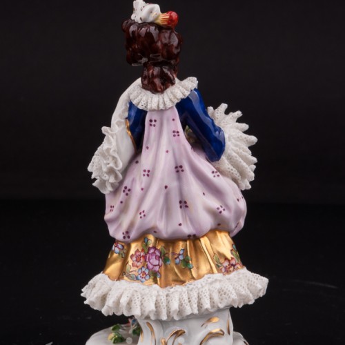 Статуэтка из фарфора Дама, кружевная, миниатюра, Volkstedt, Германия, нач. 20 века.