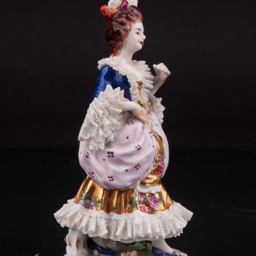 Статуэтка из фарфора Дама, кружевная, миниатюра, Volkstedt, Германия, нач. 20 века.