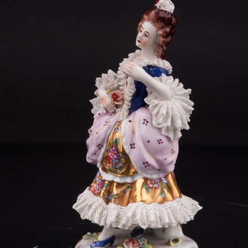 Статуэтка из фарфора Дама, кружевная, миниатюра, Volkstedt, Германия, нач. 20 века.