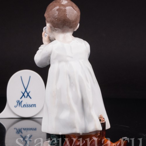 Фигурка из фарфора Мальчик, пьющий из чашки, Meissen, Германия, нач. 20 в.