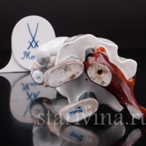 Фигурка из фарфора Мальчик, пьющий из чашки, Meissen, Германия, нач. 20 в.