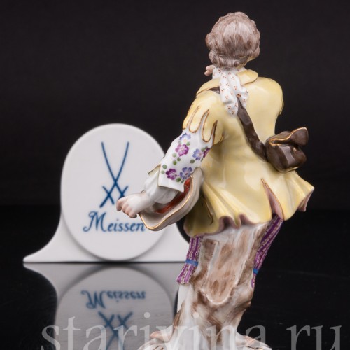 Фигурка из фарфора Юноша с букетом, Meissen, Германия, сер. 20 в.