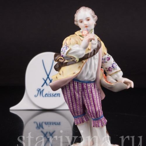 Фигурка из фарфора Юноша с букетом, Meissen, Германия, сер. 20 в.